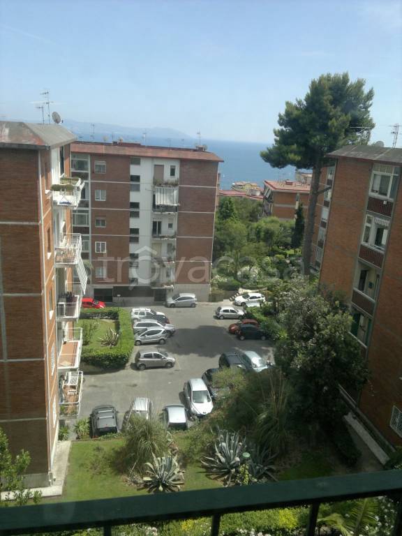 appartamento in vendita a Napoli in zona Posillipo
