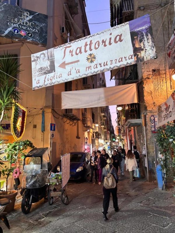 appartamento in vendita a Napoli in zona Stella