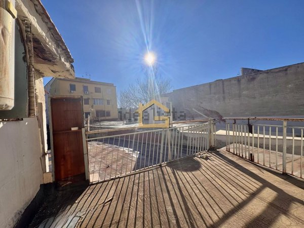 appartamento in vendita a Napoli in zona Miano