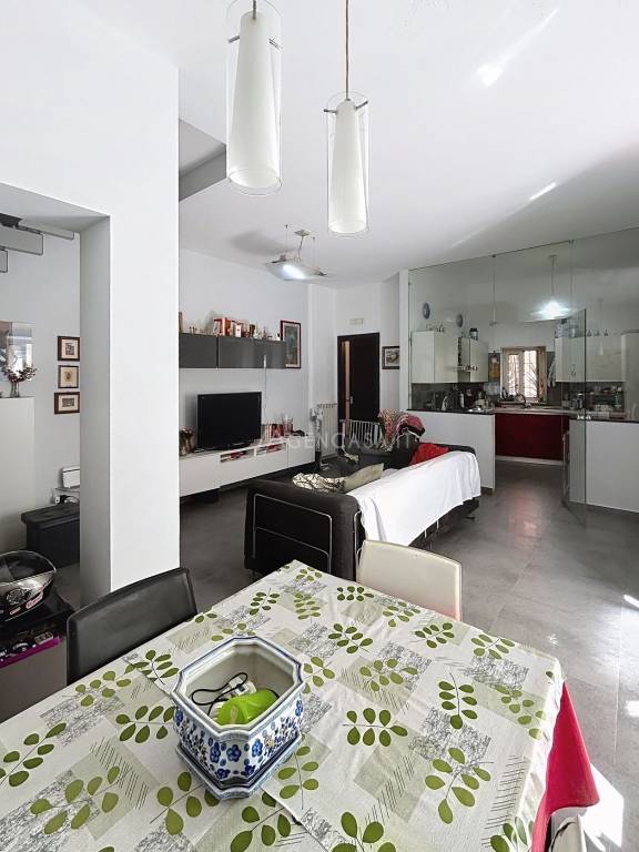 appartamento in vendita a Napoli in zona Arenella