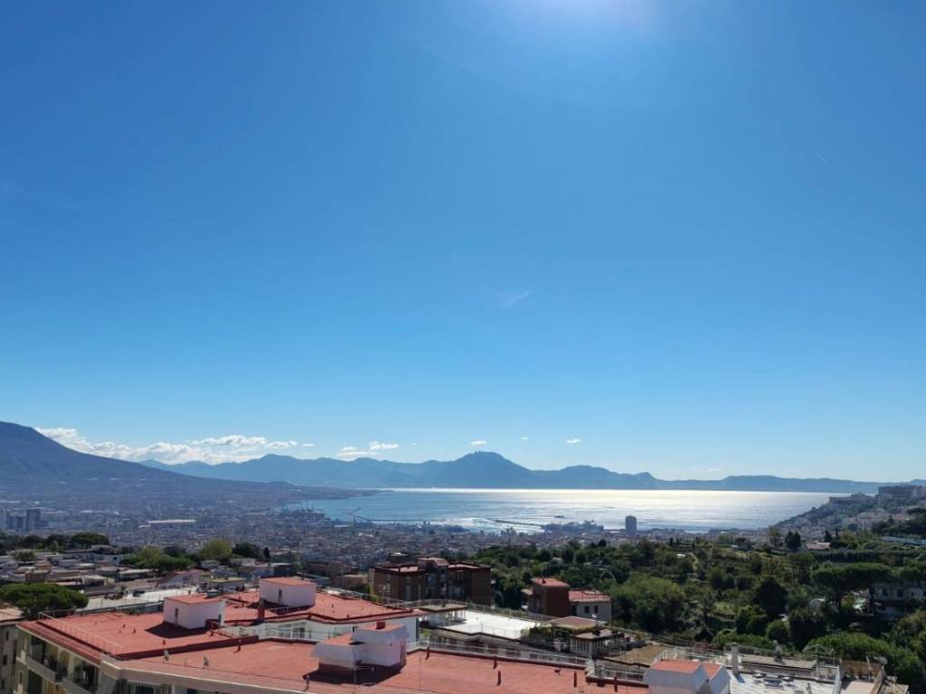 appartamento in vendita a Napoli in zona Capodimonte / Colli Aminei