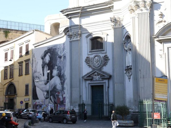 appartamento in vendita a Napoli in zona Stella