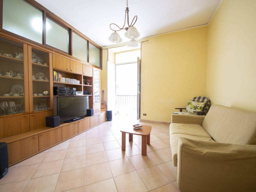 appartamento in vendita a Napoli in zona Avvocata
