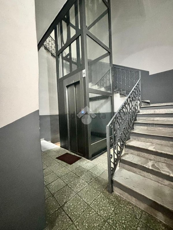 appartamento in vendita a Napoli in zona Vicaria