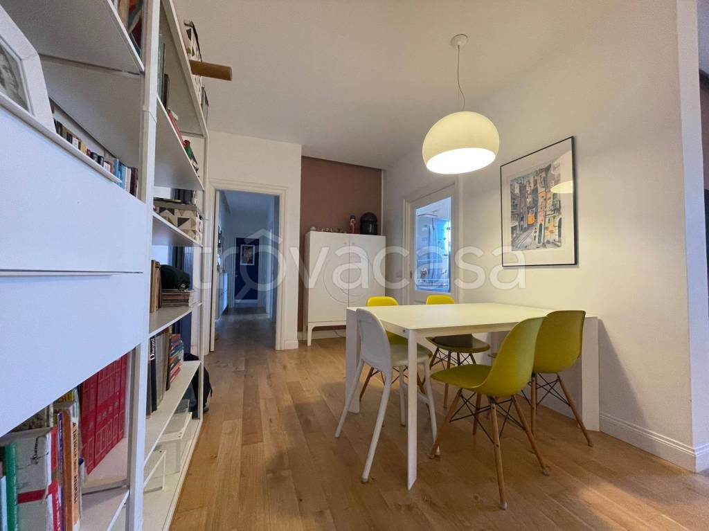 appartamento in vendita a Napoli in zona Pianura