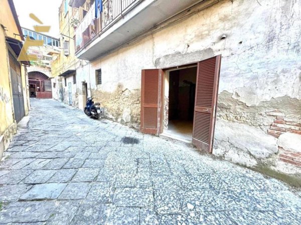 appartamento in vendita a Napoli in zona Capodichino