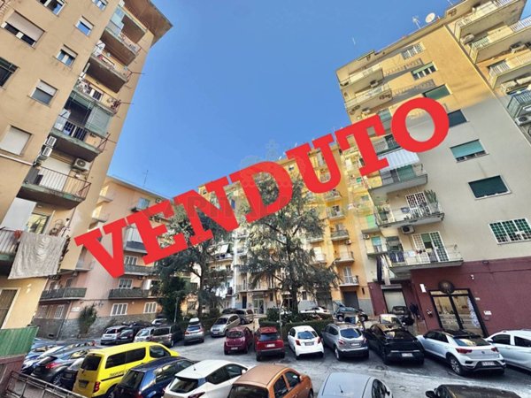 appartamento in vendita a Napoli in zona Bagnoli