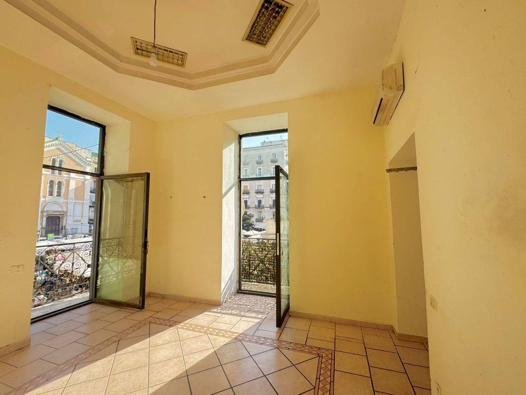 appartamento in vendita a Napoli in zona Pendino / San Giuseppe