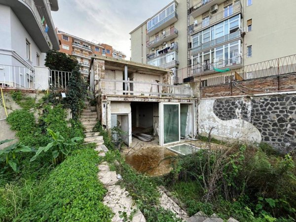 appartamento in vendita a Napoli in zona Posillipo