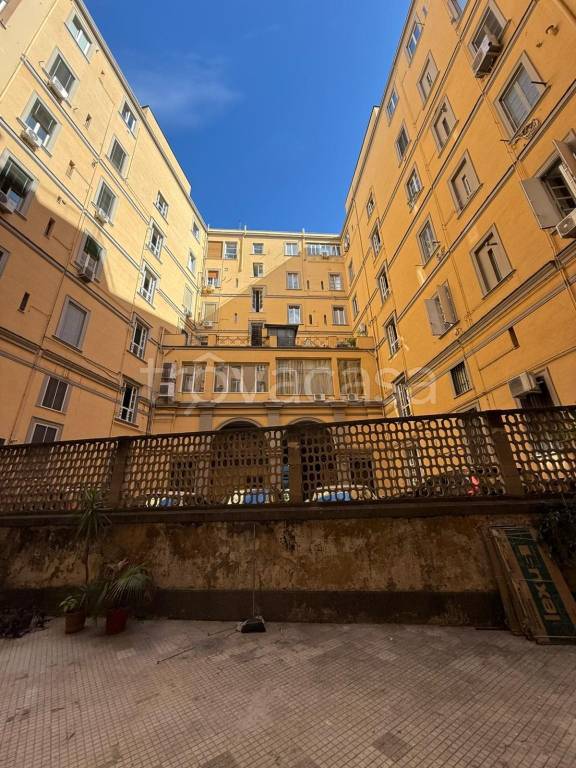 appartamento in vendita a Napoli in zona Pendino / San Giuseppe