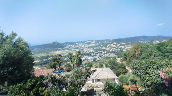 appartamento in vendita a Napoli in zona Pianura