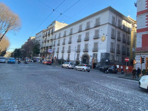 appartamento in vendita a Napoli in zona Mercato