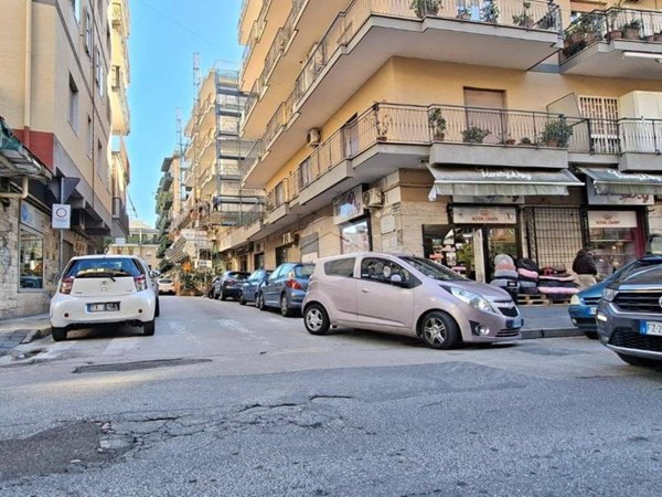 appartamento in vendita a Napoli in zona Pianura