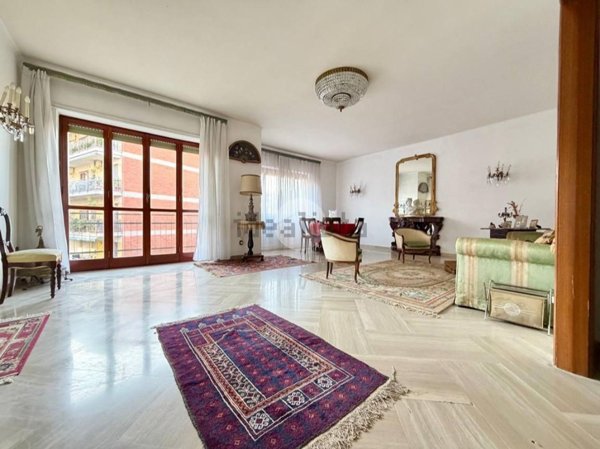 appartamento in vendita a Napoli in zona Vomero