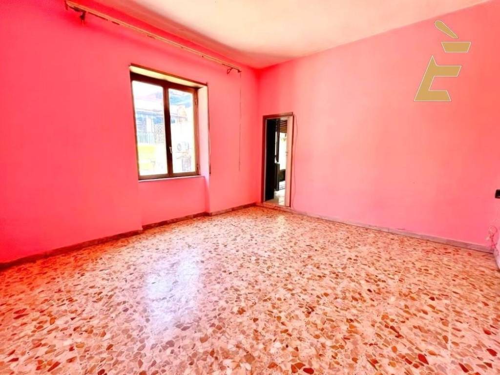 appartamento in vendita a Napoli in zona Bagnoli