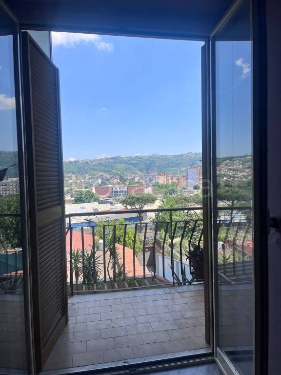 appartamento in vendita a Napoli in zona Pianura