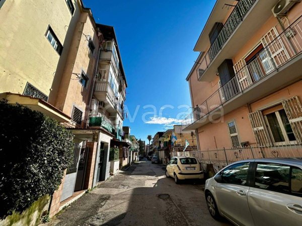 appartamento in vendita a Napoli in zona Pianura