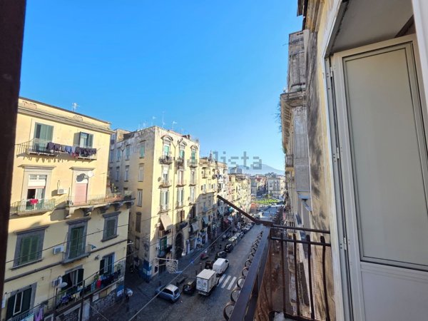 appartamento in vendita a Napoli in zona San Lorenzo