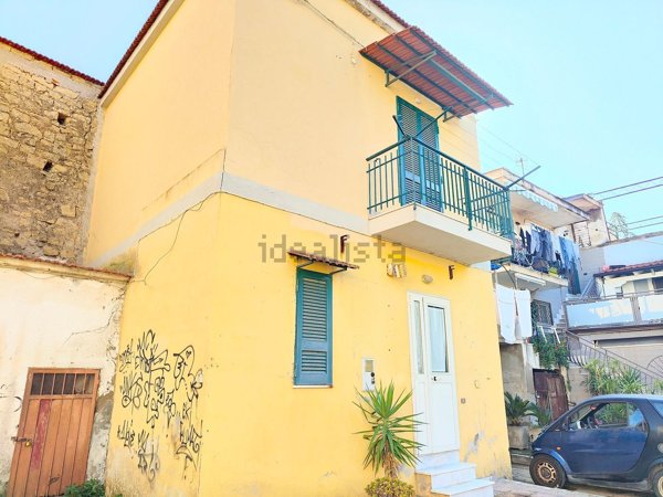 appartamento in vendita a Napoli in zona Chiaiano