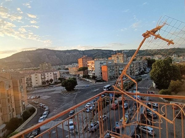 appartamento in vendita a Napoli in zona Pianura