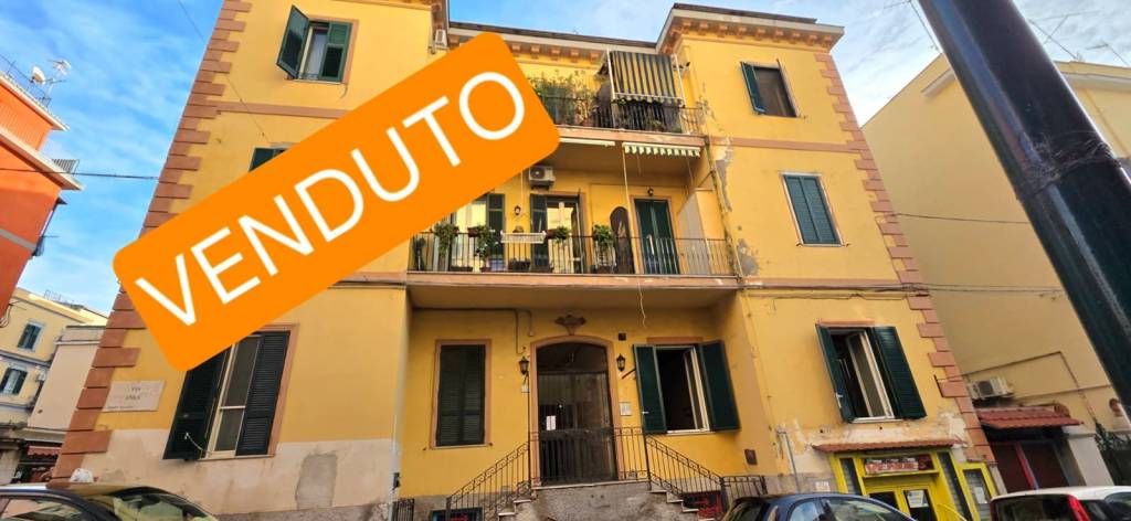 appartamento in vendita a Napoli in zona Bagnoli