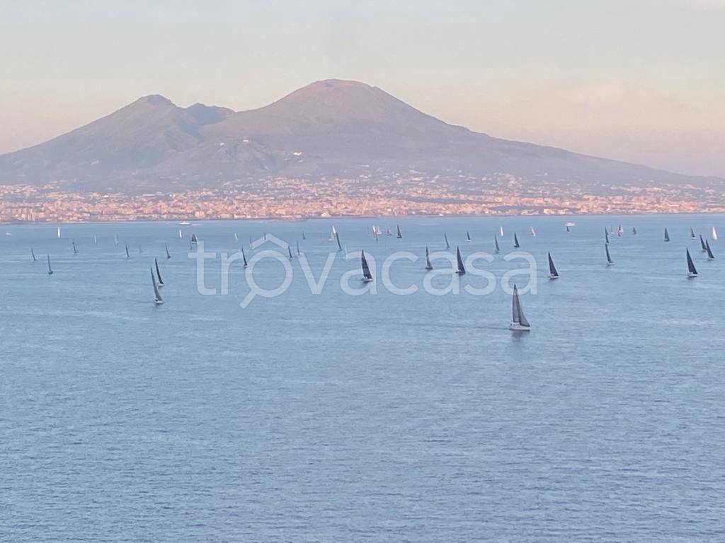 appartamento in vendita a Napoli in zona Posillipo