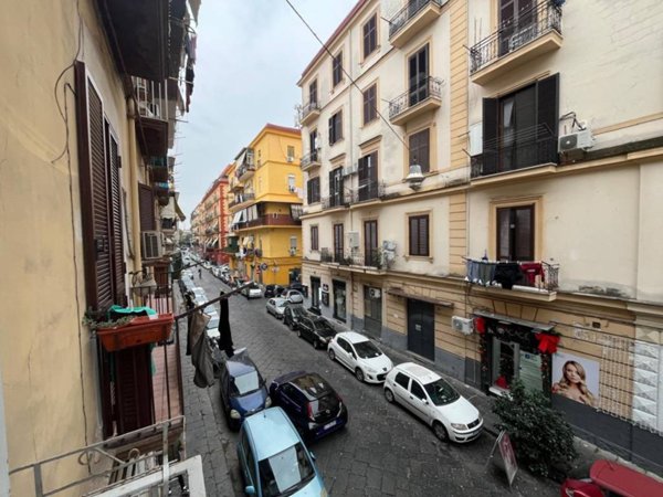 appartamento in vendita a Napoli in zona Pendino / San Giuseppe