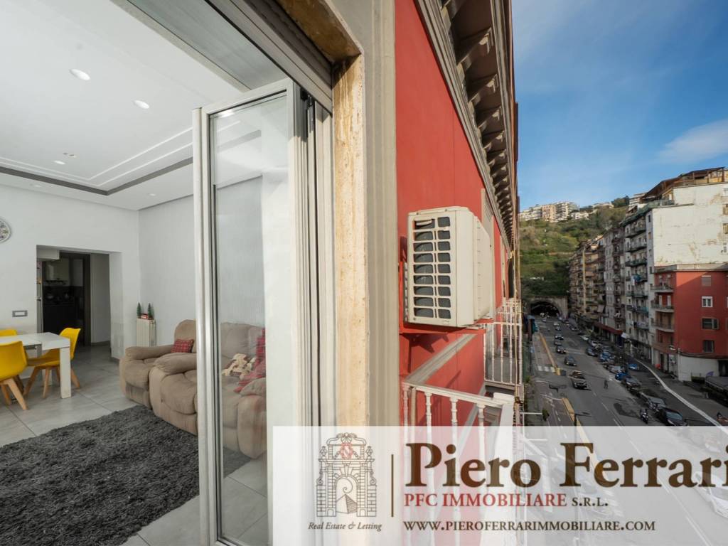 appartamento in vendita a Napoli in zona Fuorigrotta