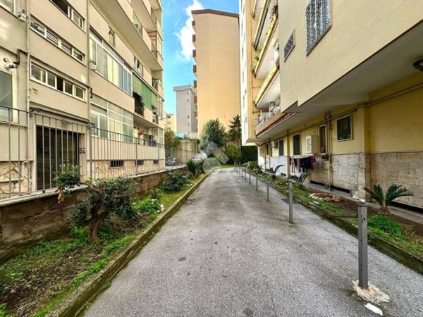 appartamento in vendita a Napoli in zona Arenella