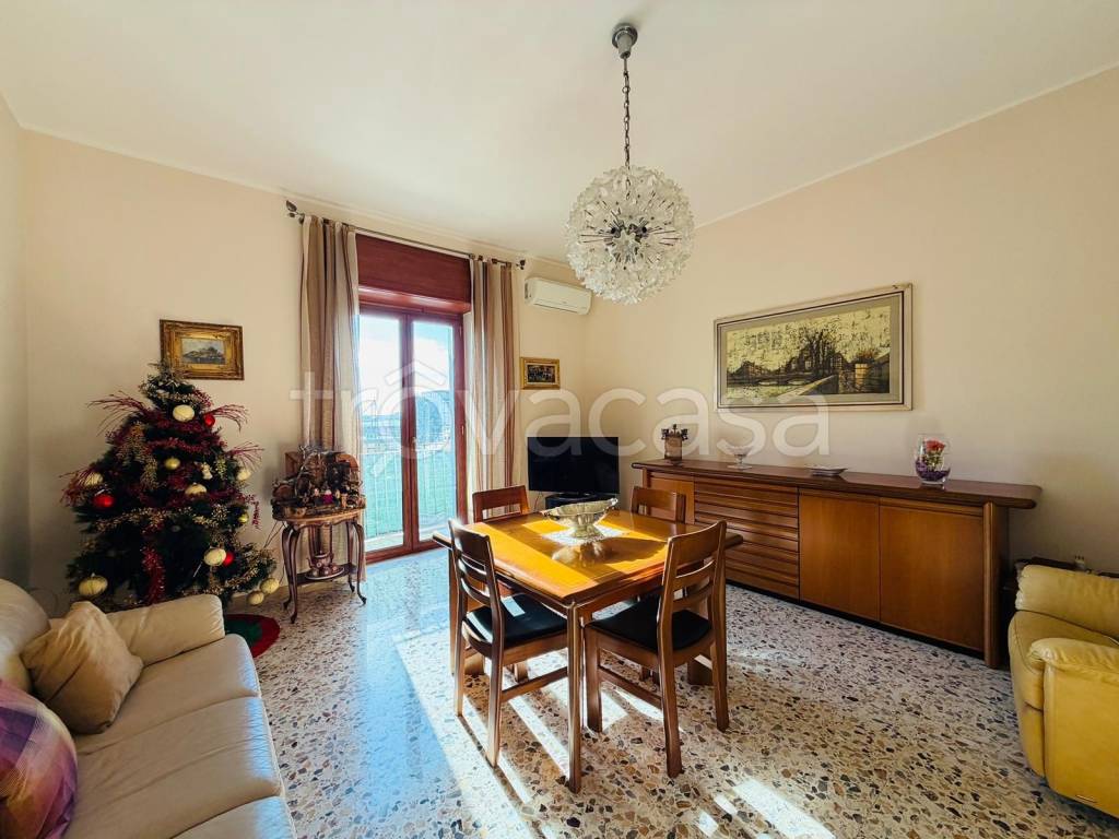 appartamento in vendita a Napoli in zona Secondigliano