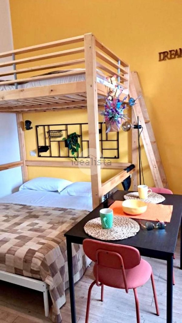 appartamento in vendita a Napoli in zona Pendino / San Giuseppe