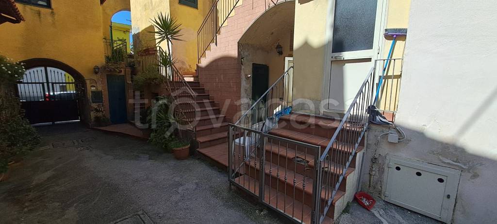 appartamento in vendita a Napoli in zona Soccavo