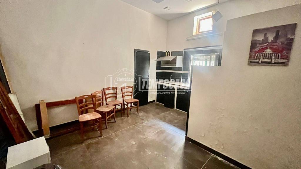 appartamento in vendita a Napoli in zona Fuorigrotta