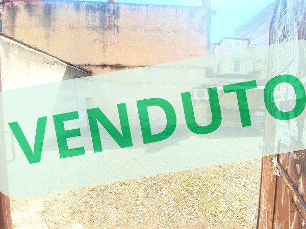 casa indipendente in vendita a Napoli in zona Ponticelli