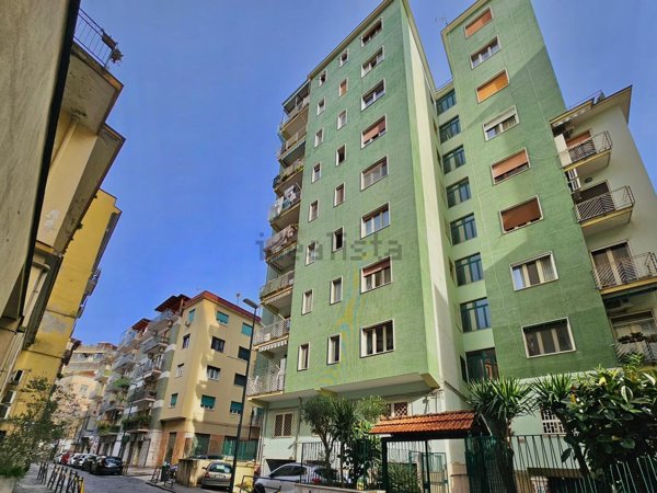 appartamento in vendita a Napoli in zona Arenella
