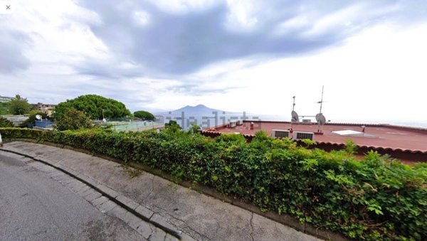 appartamento in vendita a Napoli in zona Posillipo