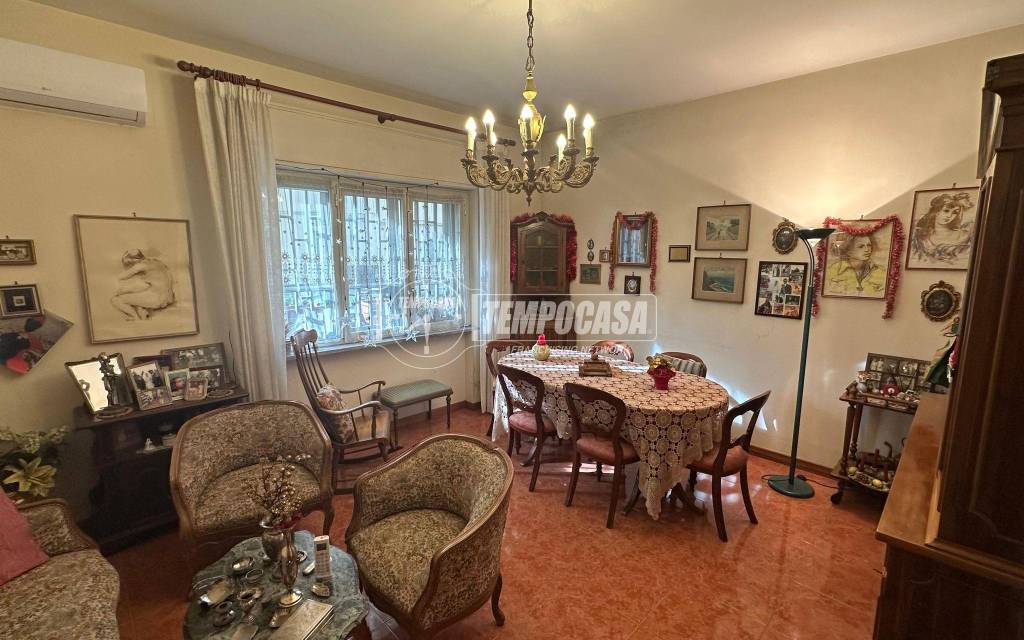 appartamento in vendita a Napoli in zona Fuorigrotta