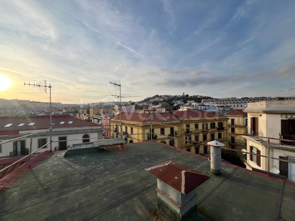 appartamento in vendita a Napoli in zona Pendino / San Giuseppe