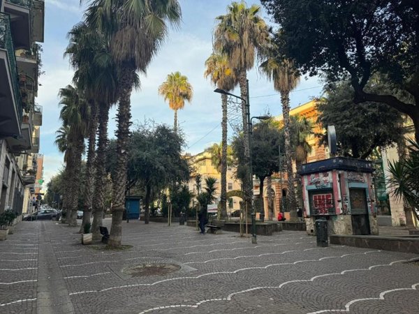 appartamento in vendita a Napoli in zona Bagnoli