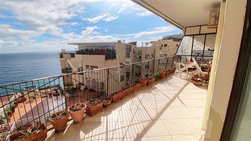 appartamento in vendita a Napoli in zona Posillipo