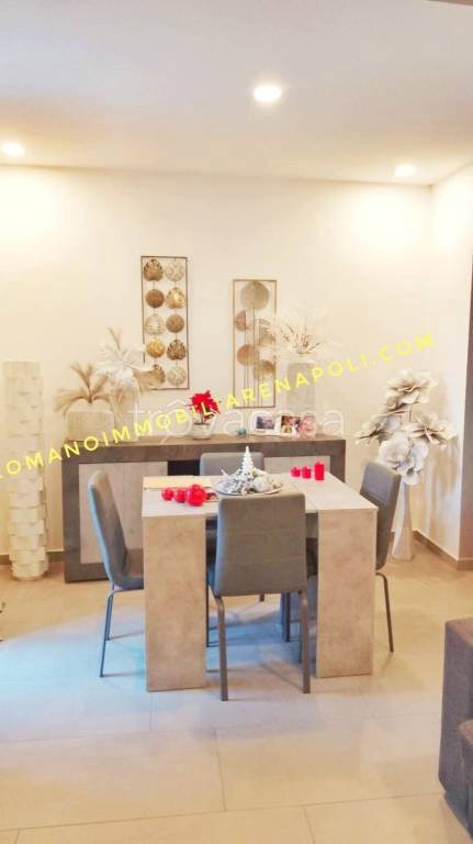 appartamento in vendita a Napoli in zona Bagnoli