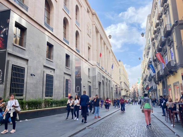 appartamento in vendita a Napoli in zona Montecalvario