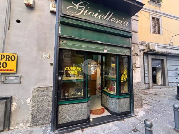 negozio in vendita a Napoli