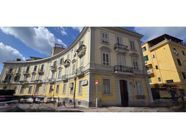appartamento in vendita a Napoli in zona Bagnoli