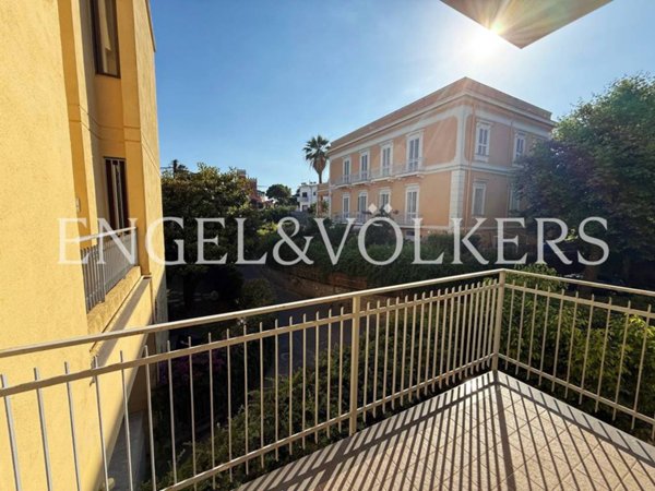 appartamento in vendita a Napoli in zona Posillipo