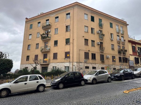 appartamento in vendita a Napoli in zona Vomero