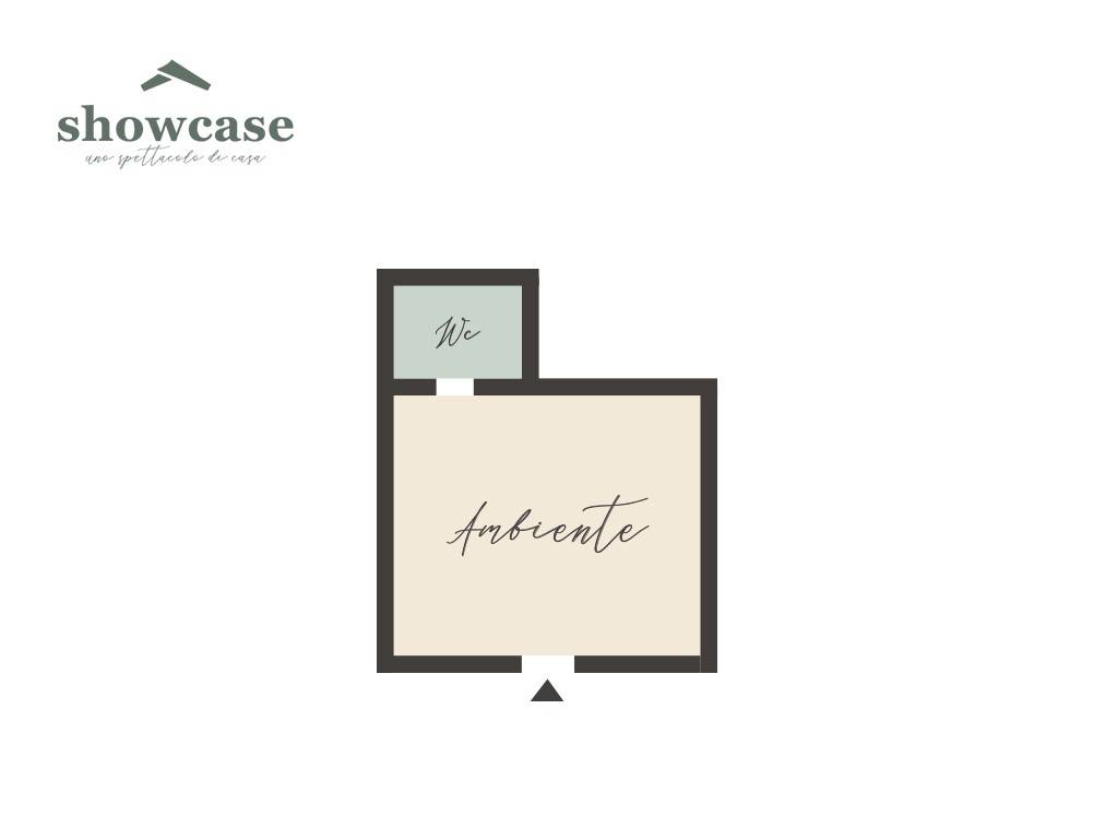 negozio in vendita a Napoli in zona San Carlo all'Arena