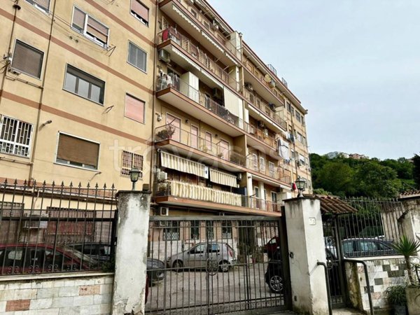 appartamento in vendita a Napoli in zona Fuorigrotta