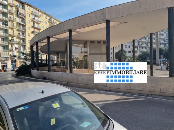 appartamento in vendita a Napoli in zona Fuorigrotta