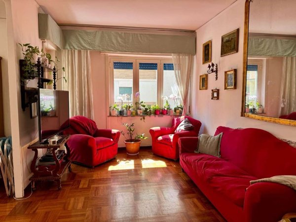 appartamento in vendita a Napoli in zona Arenella